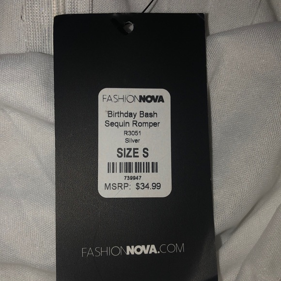 Fashion nova sequence jumper - Picture 4 of 4